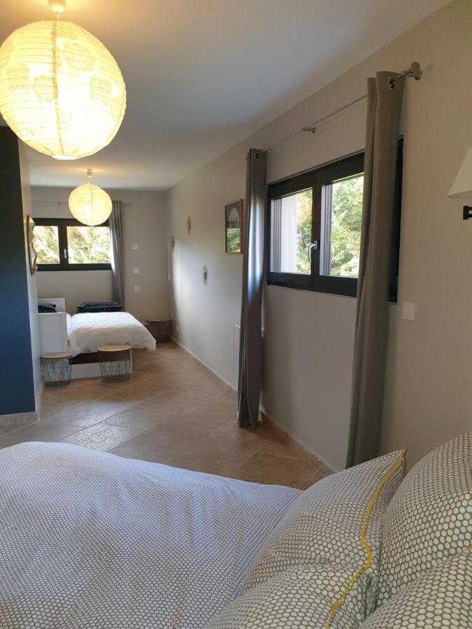 לינה וארוחת בוקר Laubressel Cosy Wood House מראה חיצוני תמונה